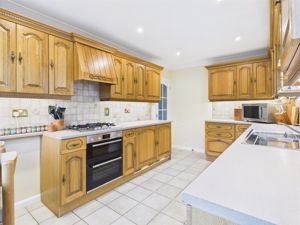 Kitchen- click for photo gallery